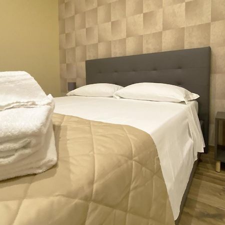 Sami B&B And Holidays Home Taranto Exterior foto