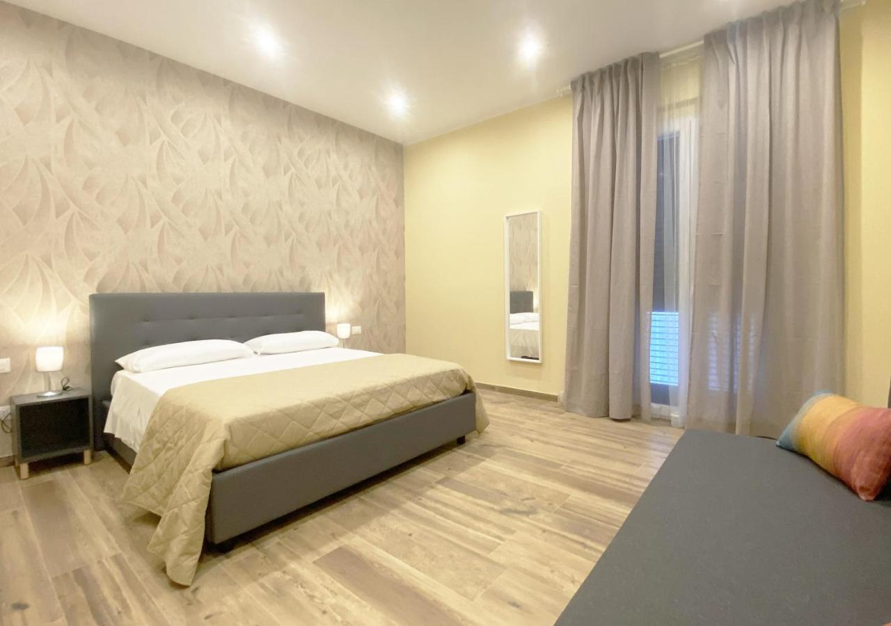 Sami B&B And Holidays Home Taranto Exterior foto