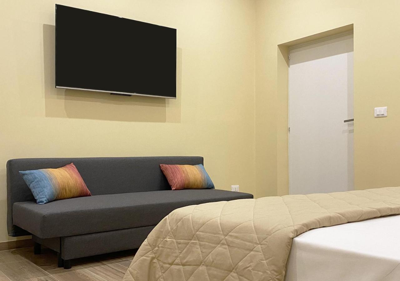 Sami B&B And Holidays Home Taranto Exterior foto